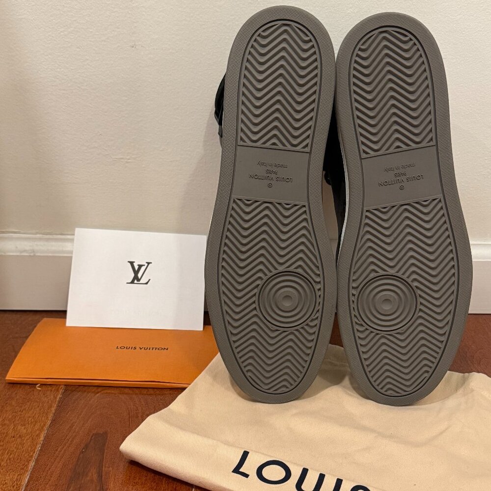 Louis Vuitton Rivoli Sneaker Boot in Eclipse Monogram Size 10.5 - Picture 3 of 6